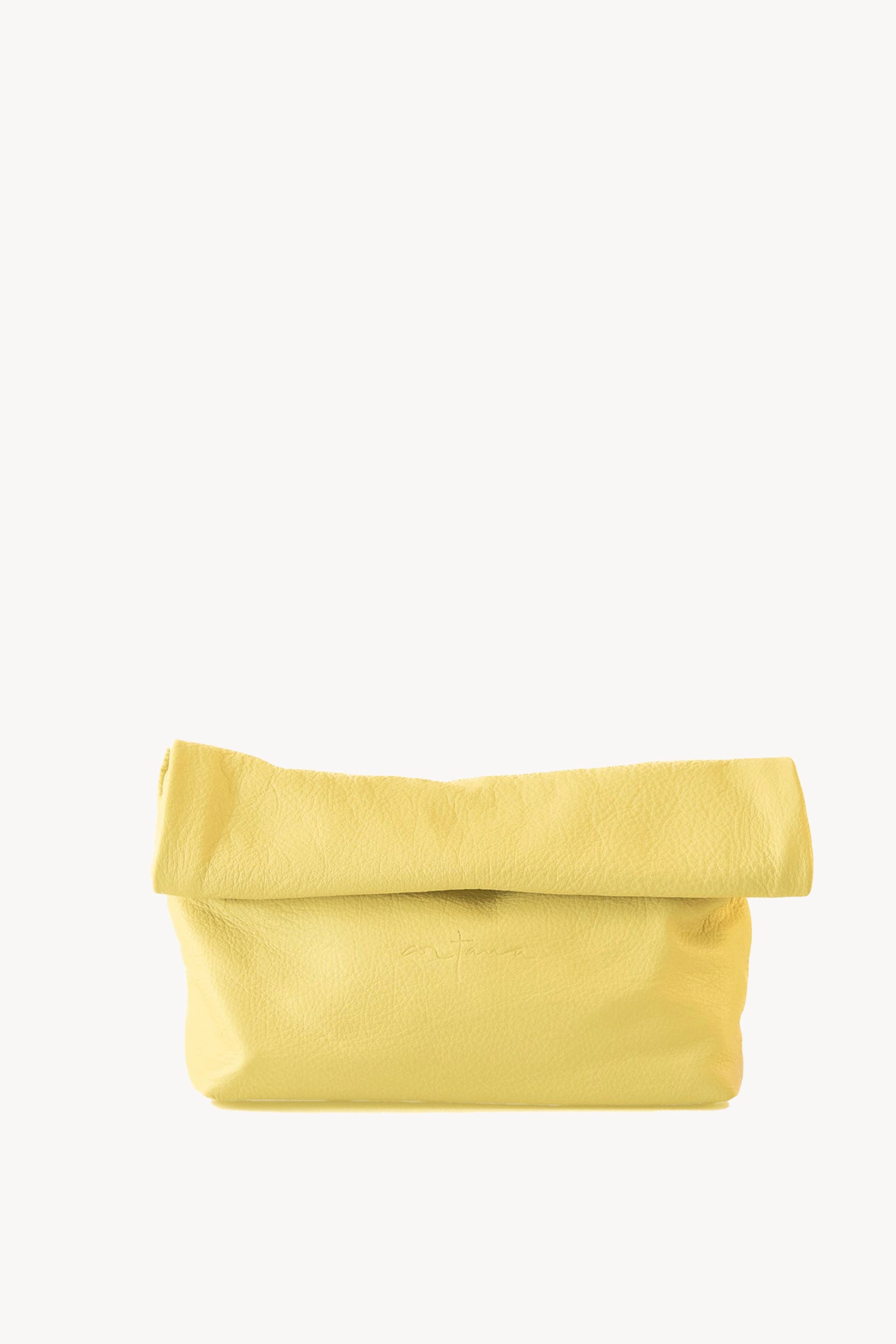 Delhi L, clutch grande en cuero amarillo