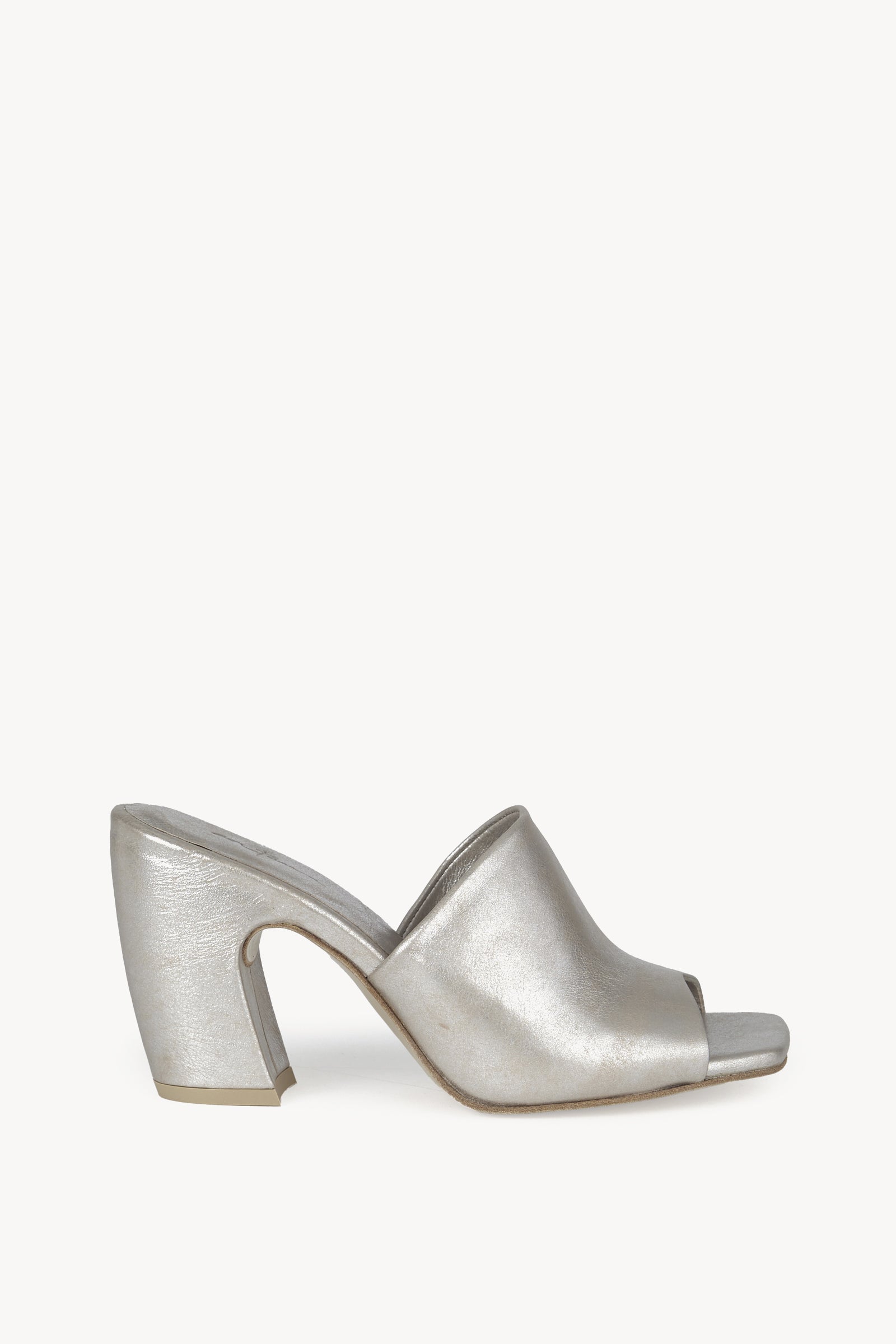 Janis, mules en blanco plateado
