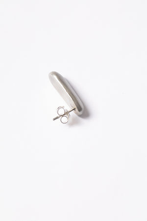 Alkaid, narrow oval silver earring