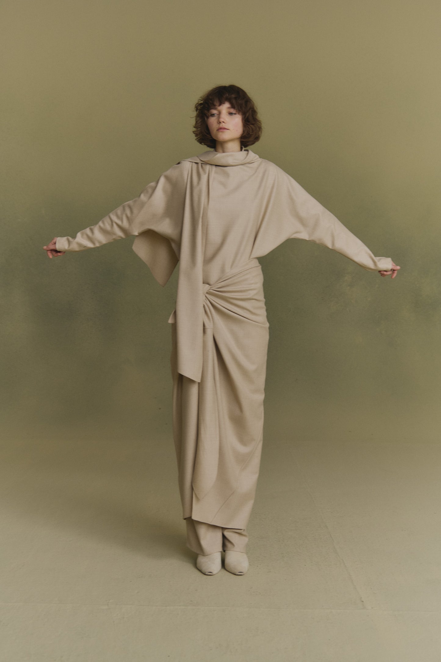 Fabula, beige virgin wool top