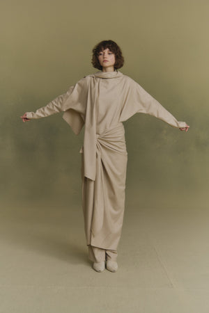 Fabula, beige virgin wool top