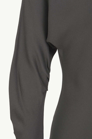 Isolde, top de seda gris oscuro