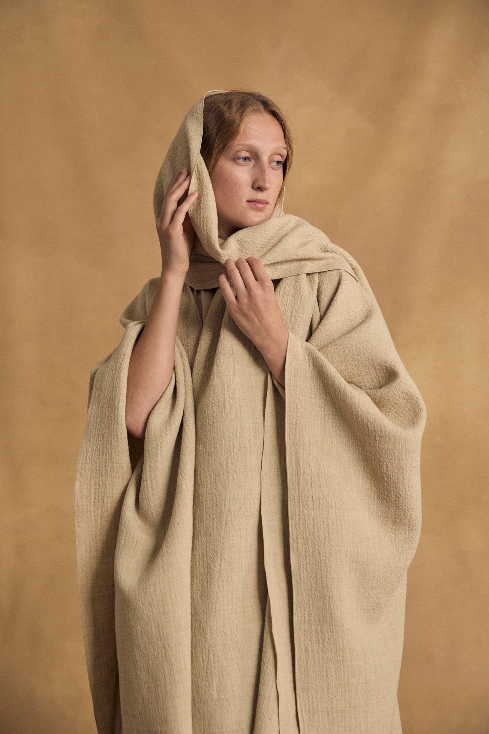 ジャケット・アウター SHINRABANSHO SILK 100% poncho a2 Cortana - Sabah, champagne poncho