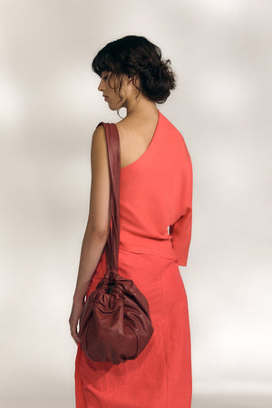 Sack M, lava red medium leather bag