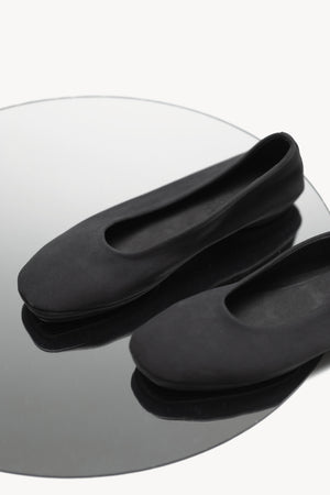 Lara, graphite suede ballerina