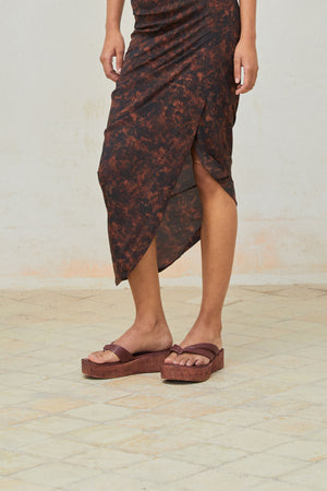 Ada, burgundy leather flip-flops