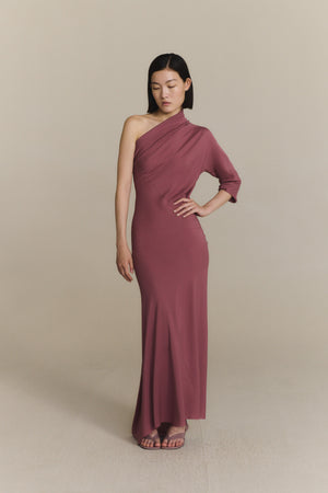 Aldara, vestido de seda asimetrico rosa