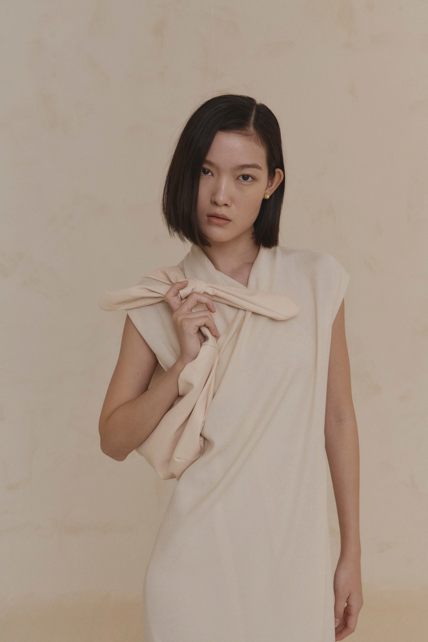 Dubhe, pendiente dorado