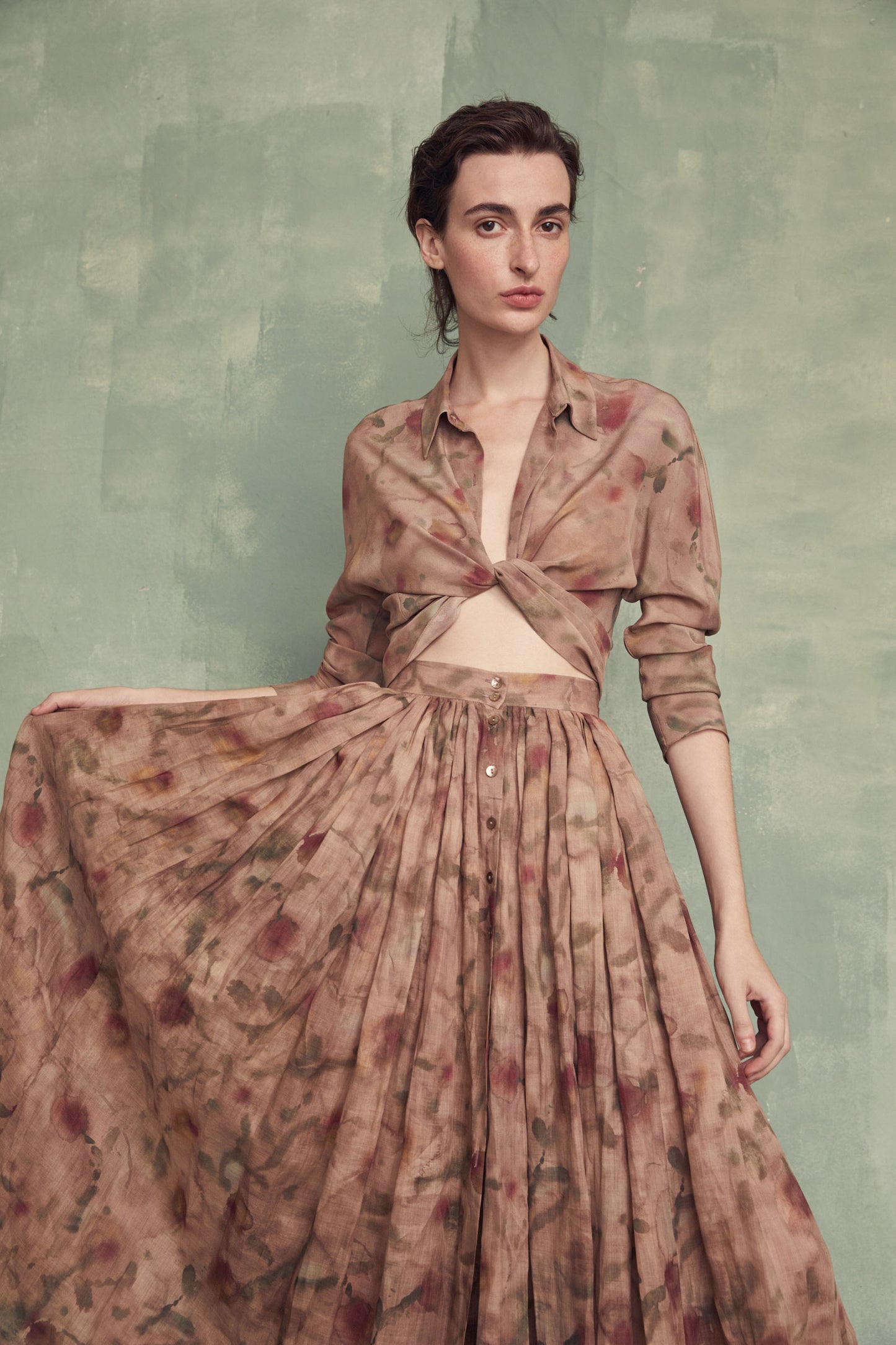Antonella, long skirt in printed silk