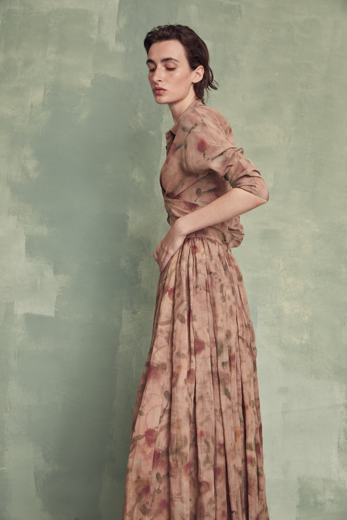 Antonella, long skirt in printed silk