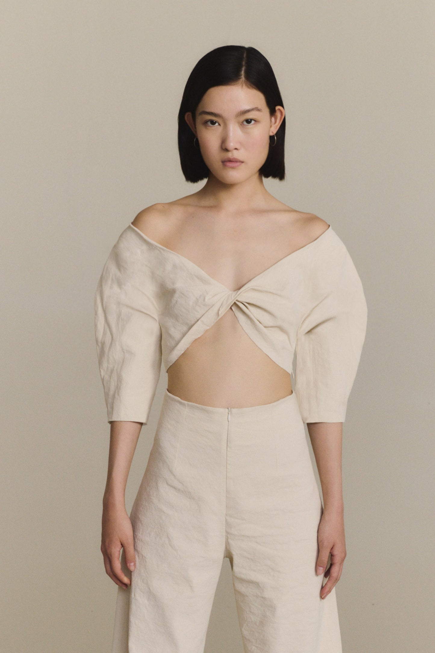 Ara, off white crossed crop top