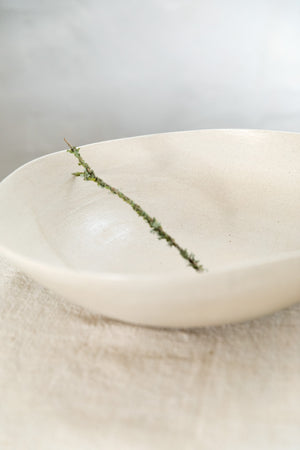 Arena, large ceramic serving bowl