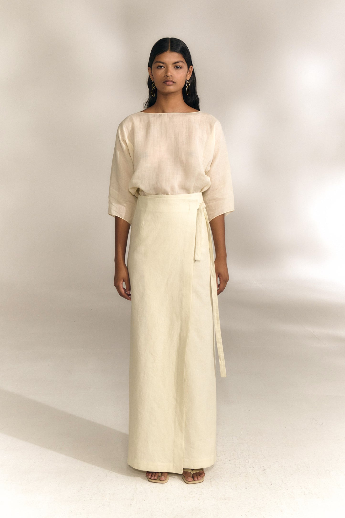 Arena, top oversize de ramio marfil