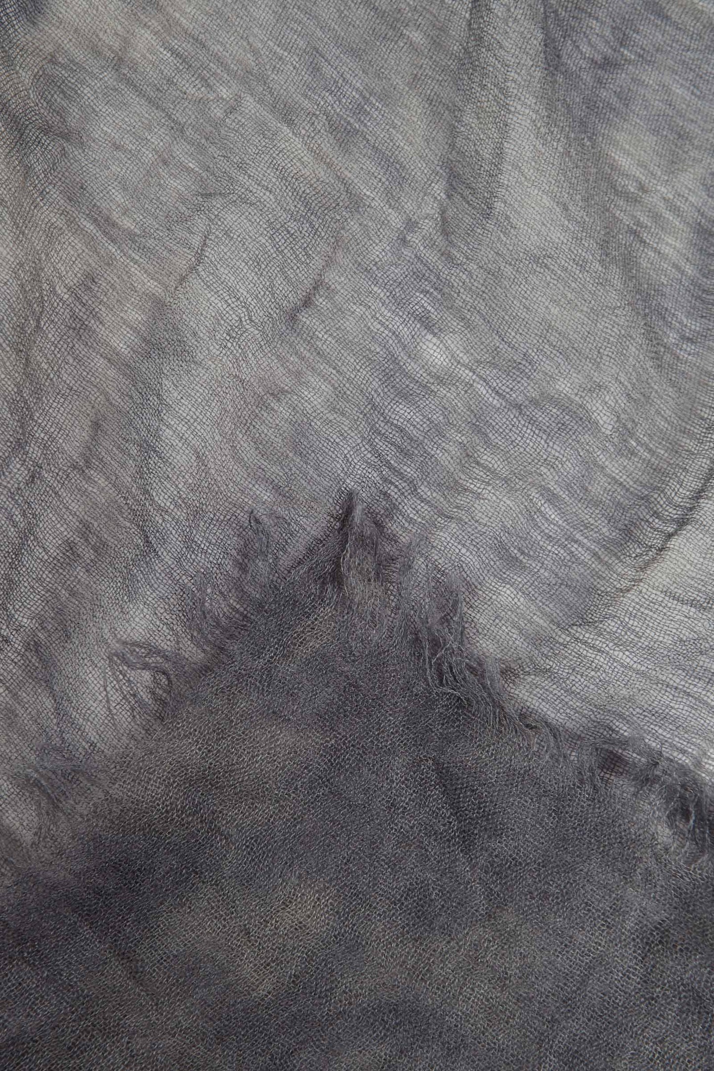 Aria, foulard a rayas maltinto verde grisaceo