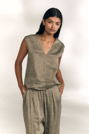 Aria, top de lino y seda a rayas vison gris