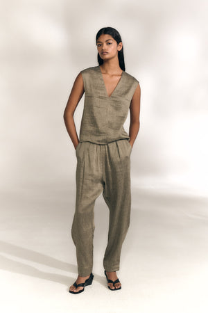 Aria, top de lino y seda a rayas vison gris