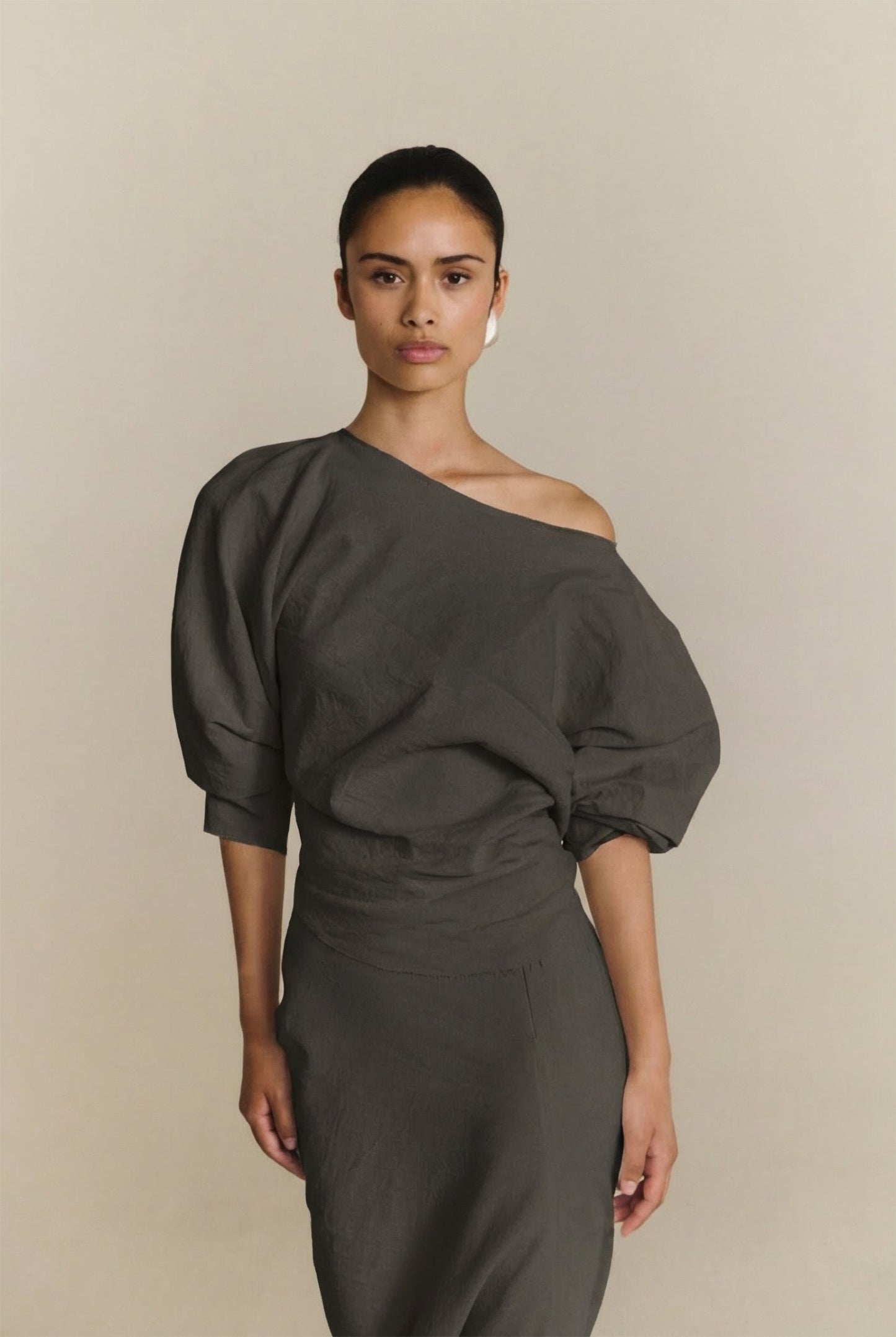 Arne, top de lino gris mocha