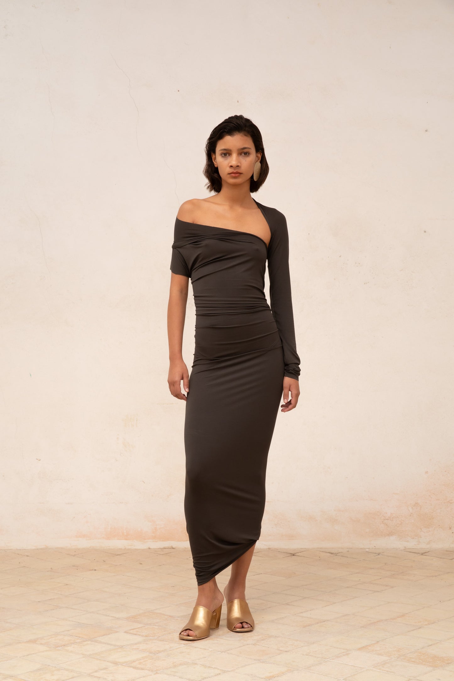 Babar, asymmetrical dress in graphite stretch cupro