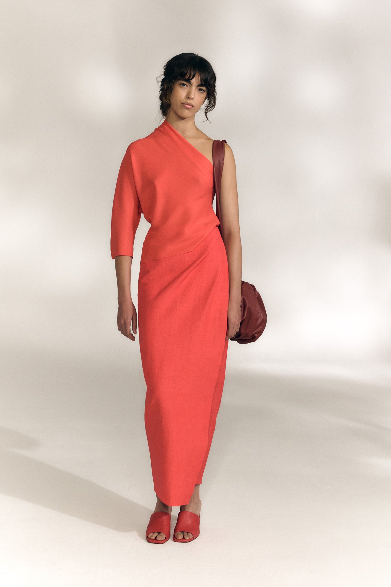 Bahia, falda larga stretch de cañamo y viscosa rojo coral