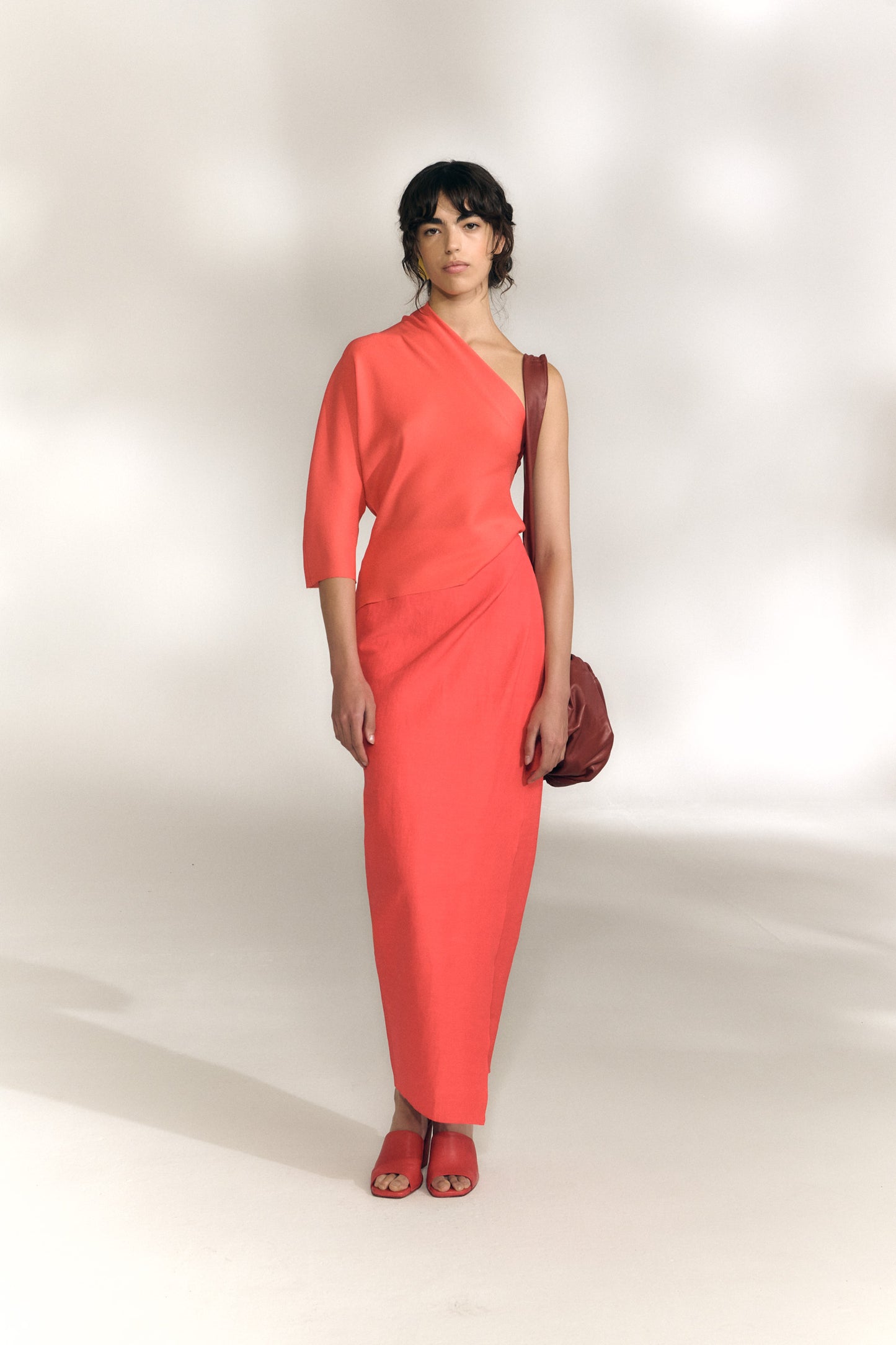 Bahia, falda larga stretch de cañamo y viscosa rojo coral