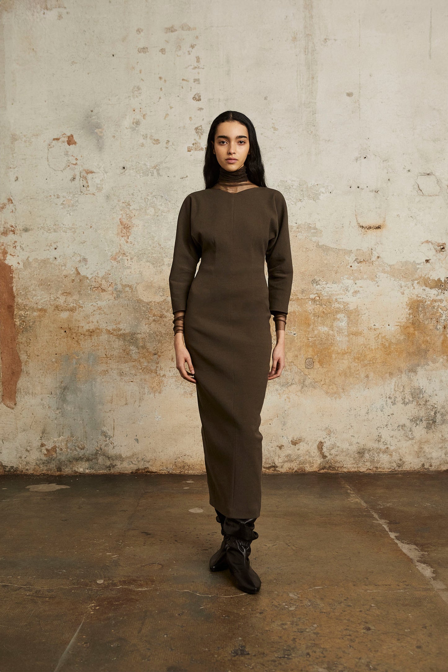 Cortana - Bawa, brown fitted dress Cortana - Bawa, brown fitted dress