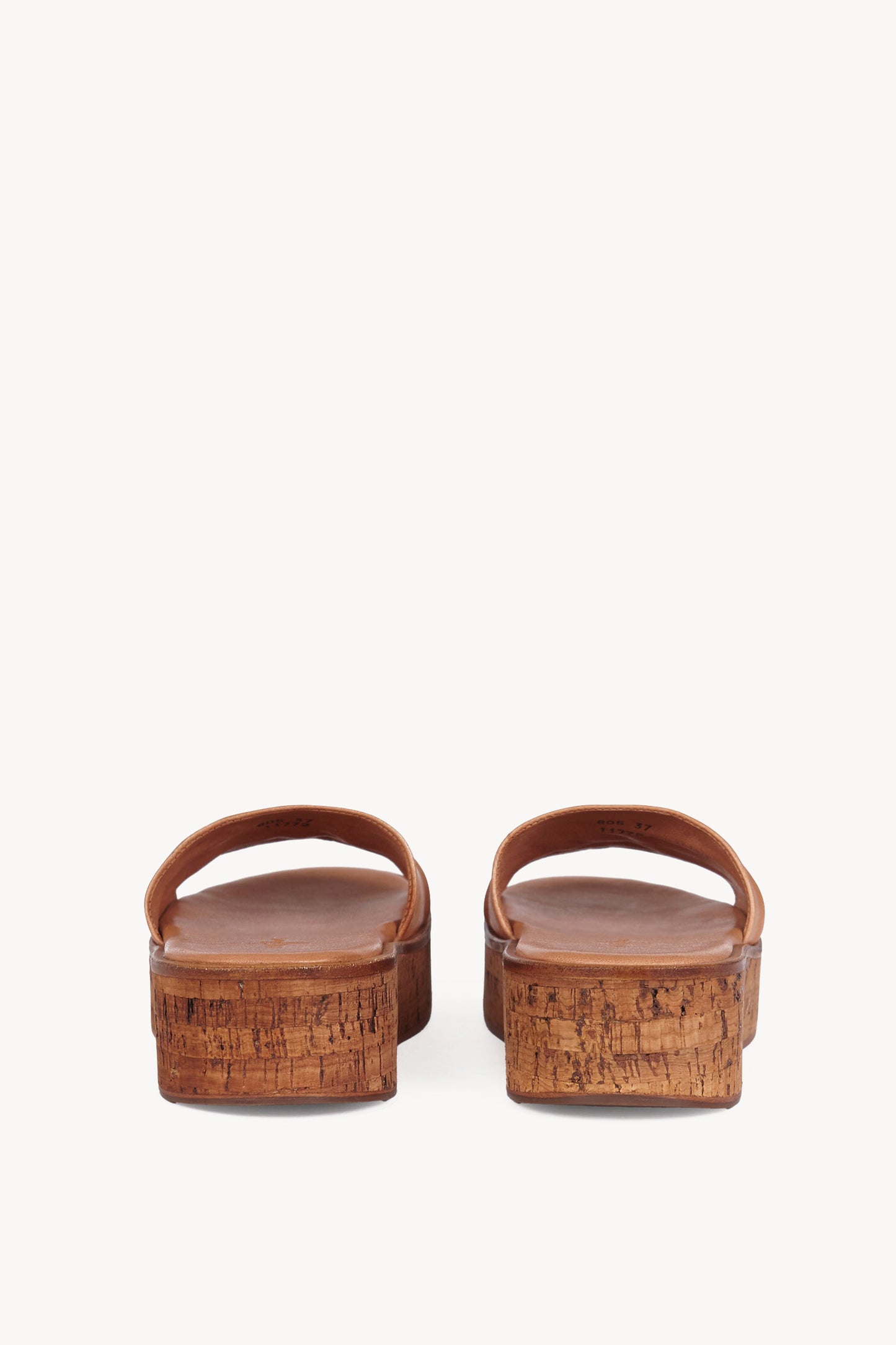 Beth, sandalia plana caramel