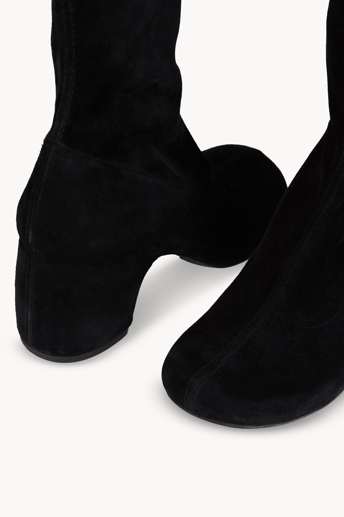 Amara, botas altas de ante negro