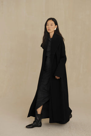 Brano, black virgin wool and silk coat