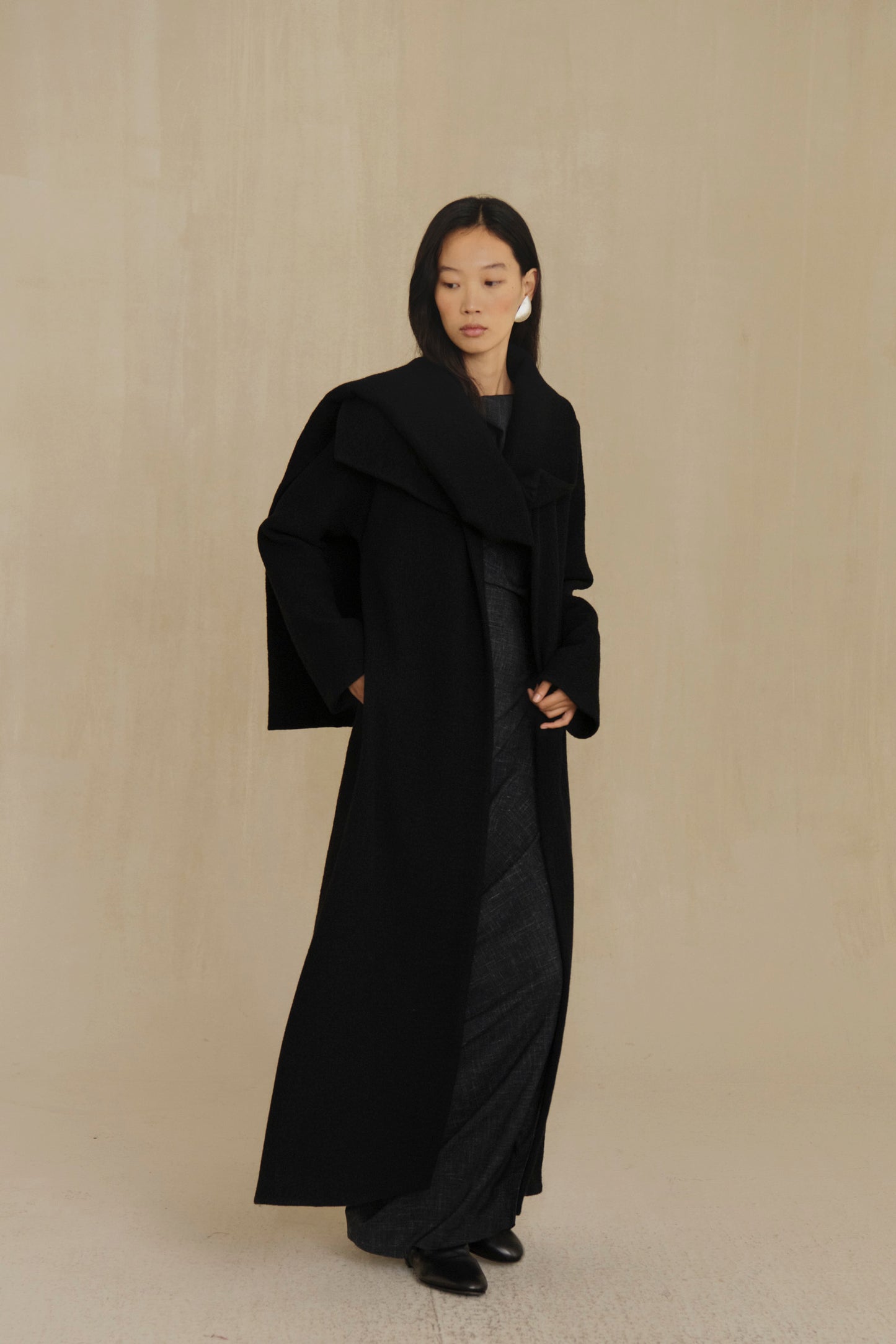 Brano, black virgin wool and silk coat