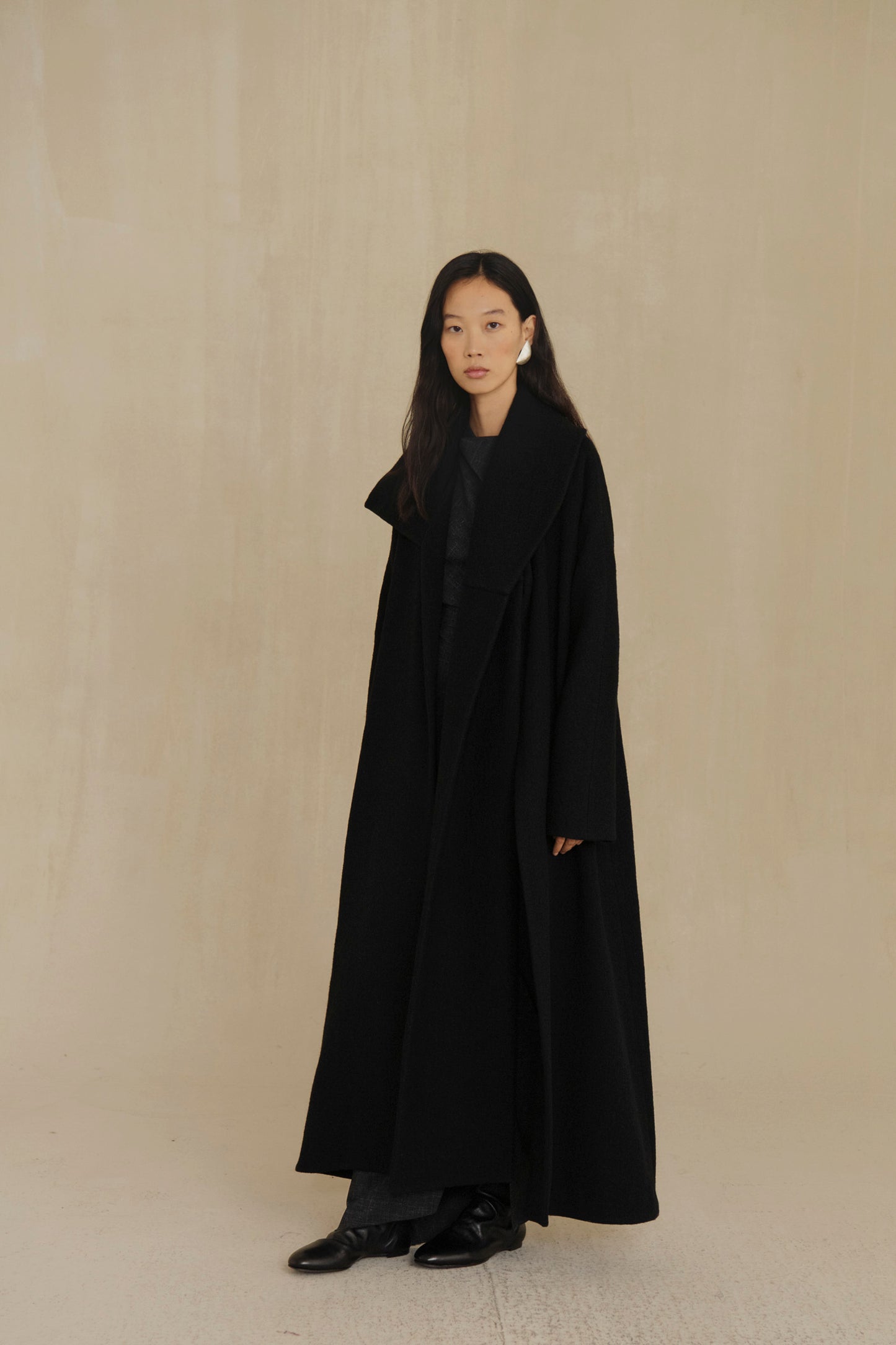 Brano, black virgin wool and silk coat