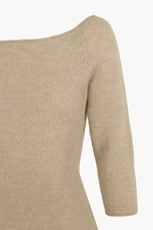 Eira, top de punto con cuello barco perla