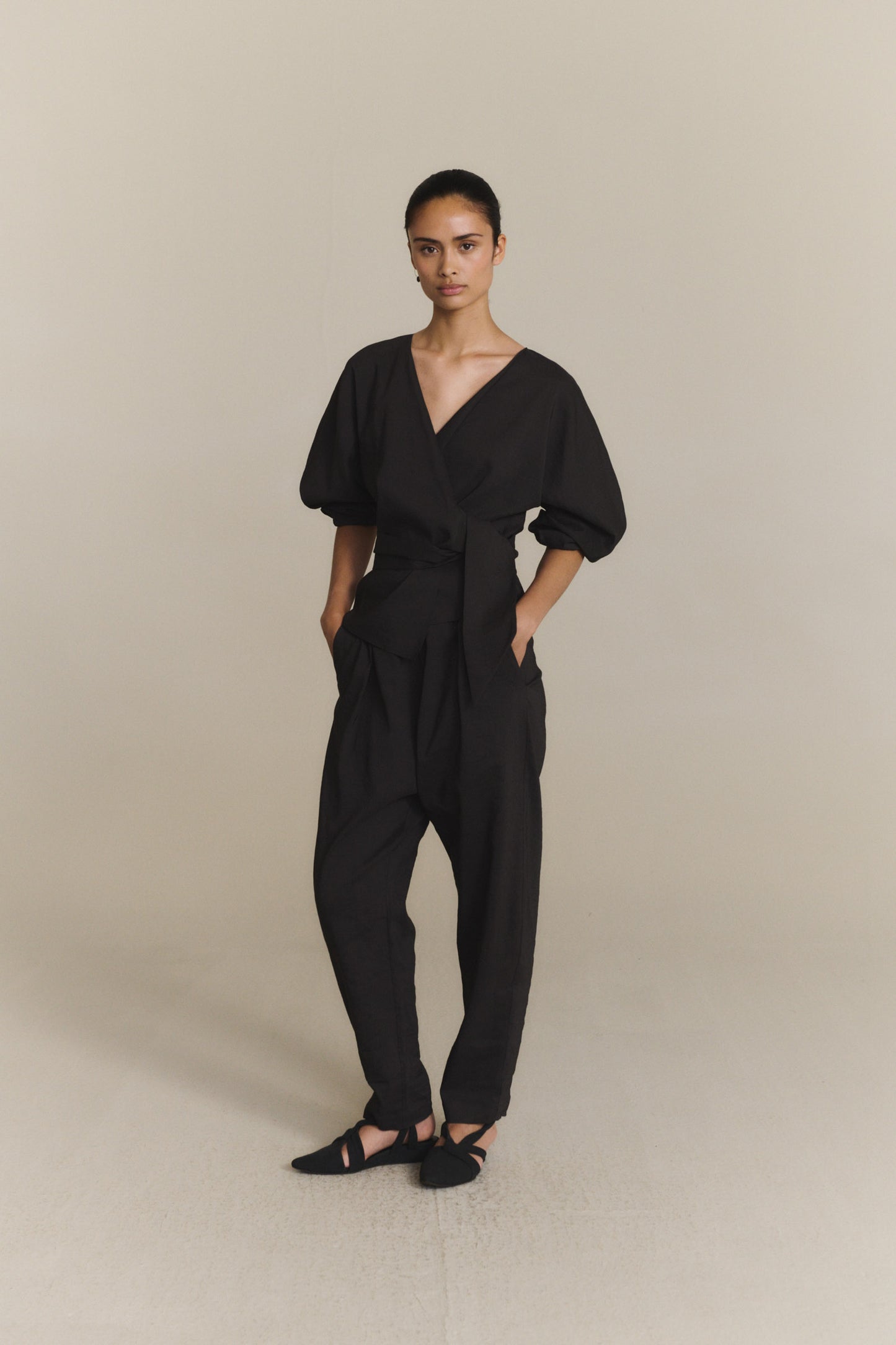 Ama, dark grey hemp and viscose pants