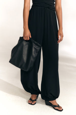 Buco L, bolso grande de piel negro