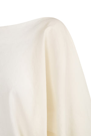 Candela, white linen top