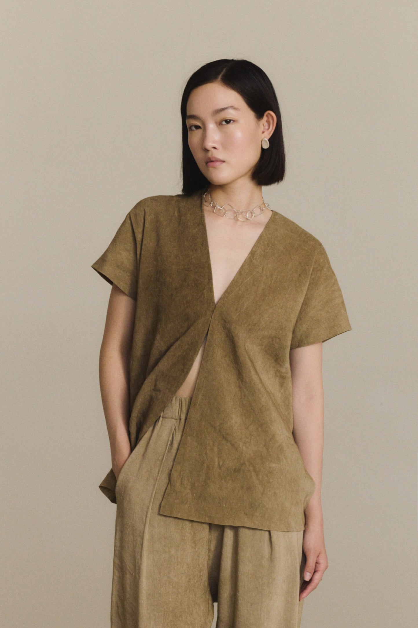 Cassian, top de lino marron claro maltinto