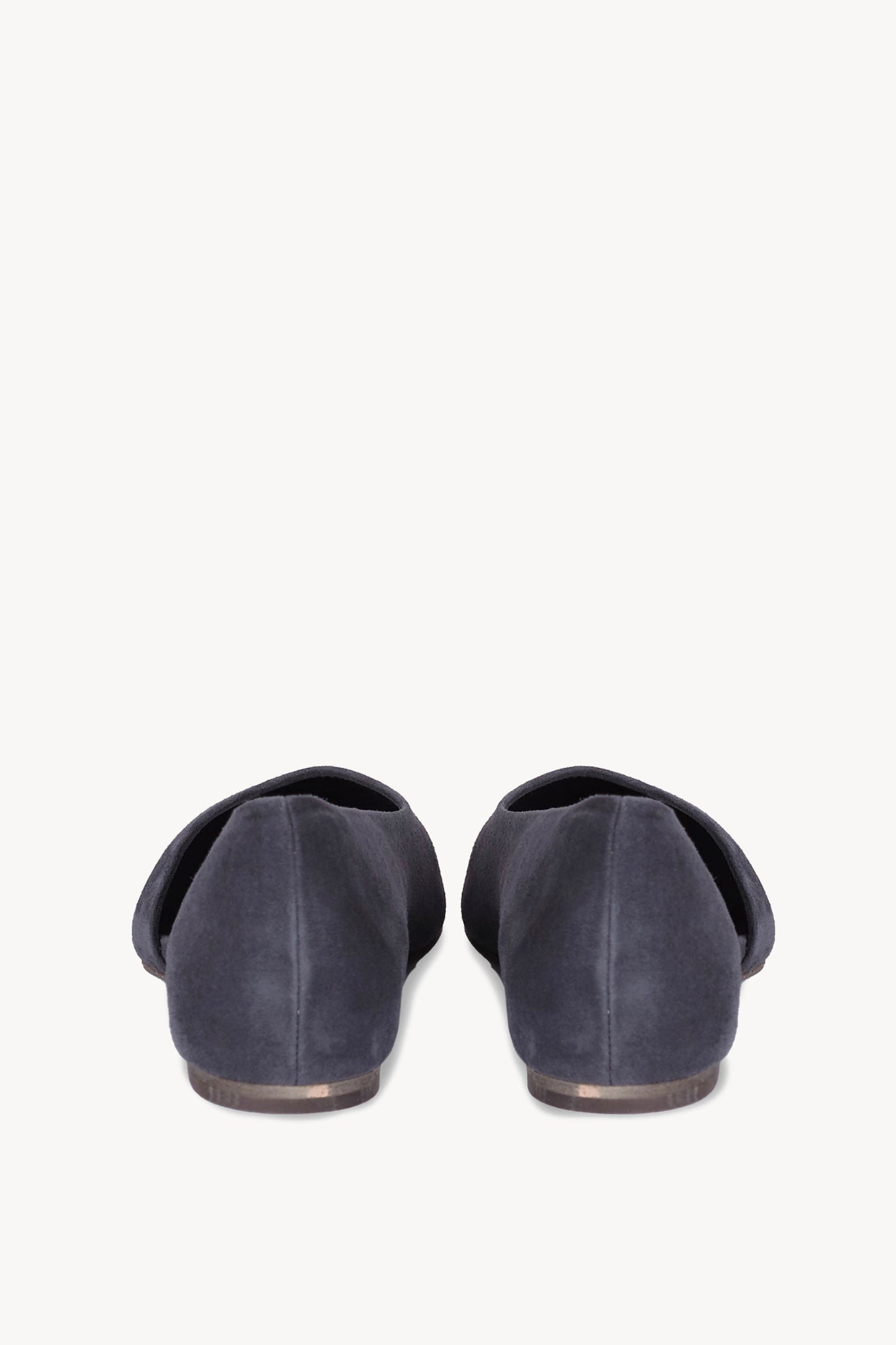 Circe, ballerina in graphite suede