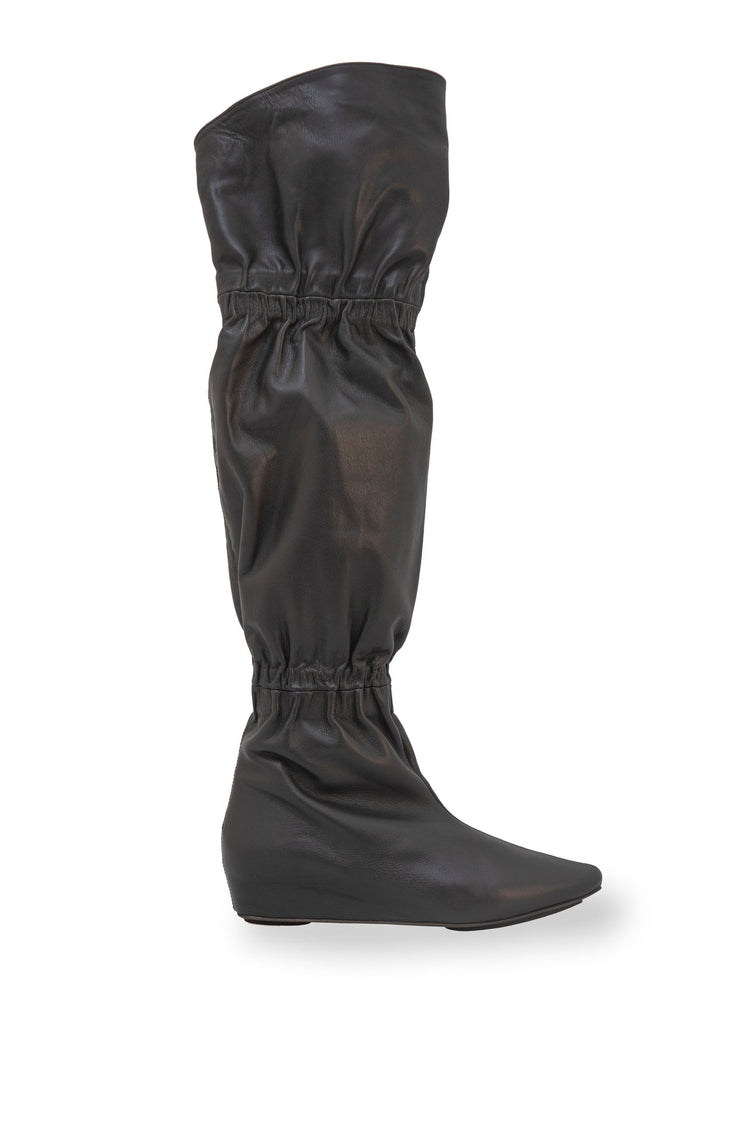 Circe, dark green boot