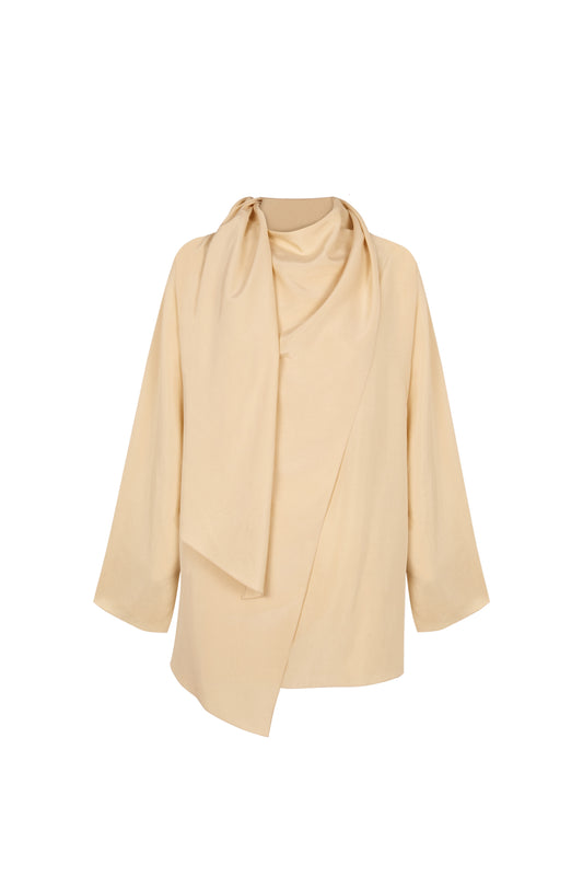 Clara, blusa envolvente en seda beige