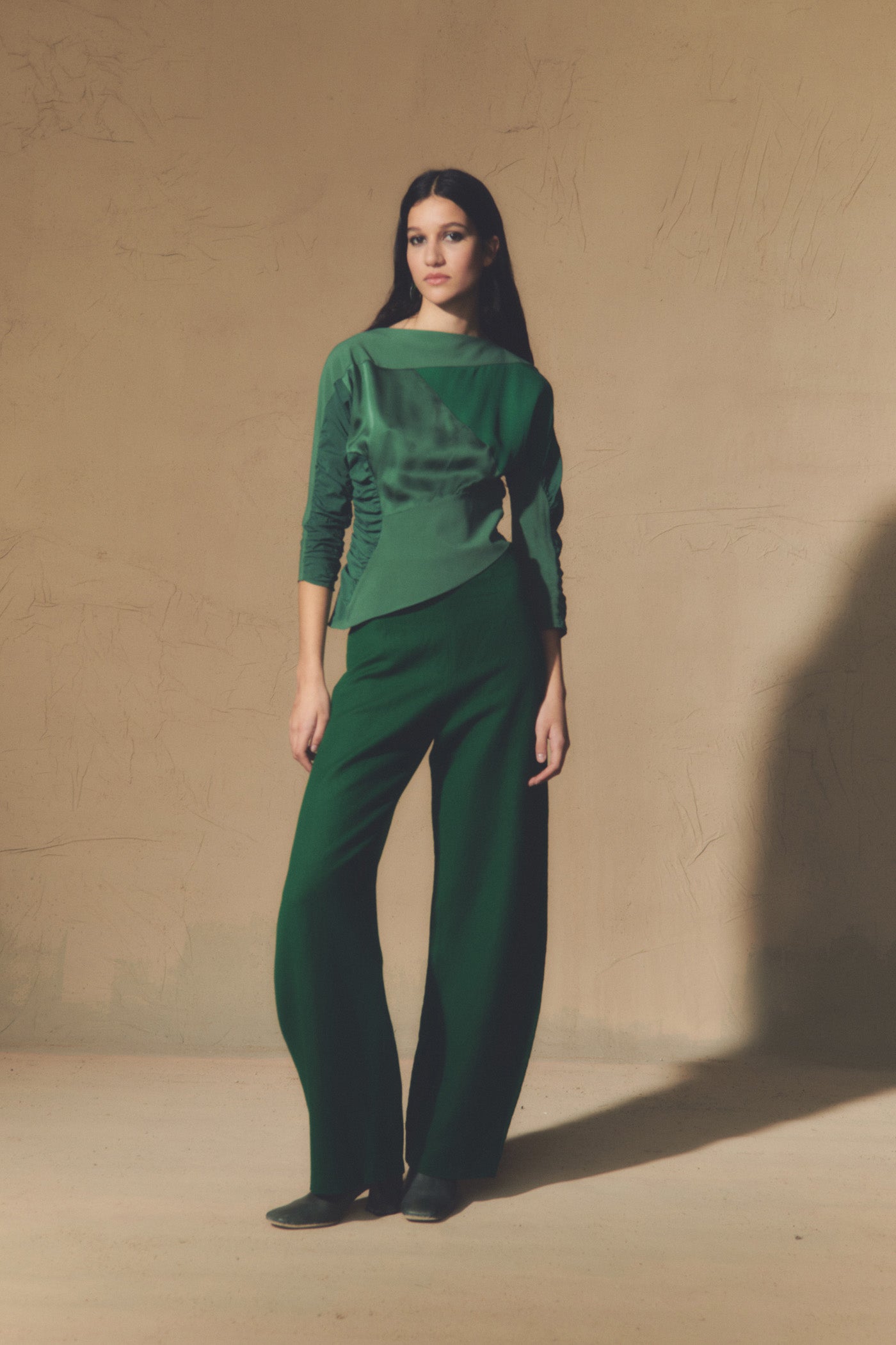 Vienna, emerald green linen and virgin wool pants 