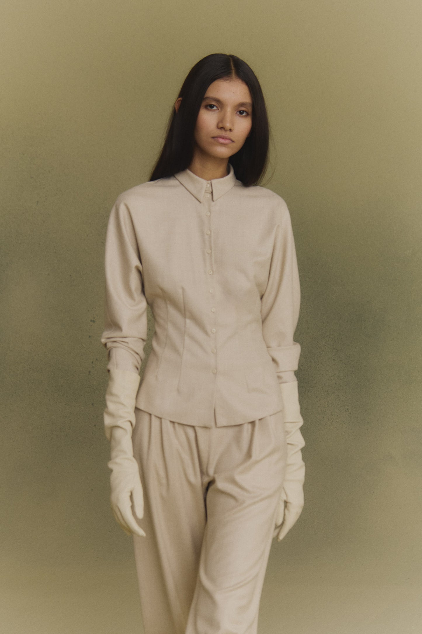 Cuento, beige virgin wool shirt