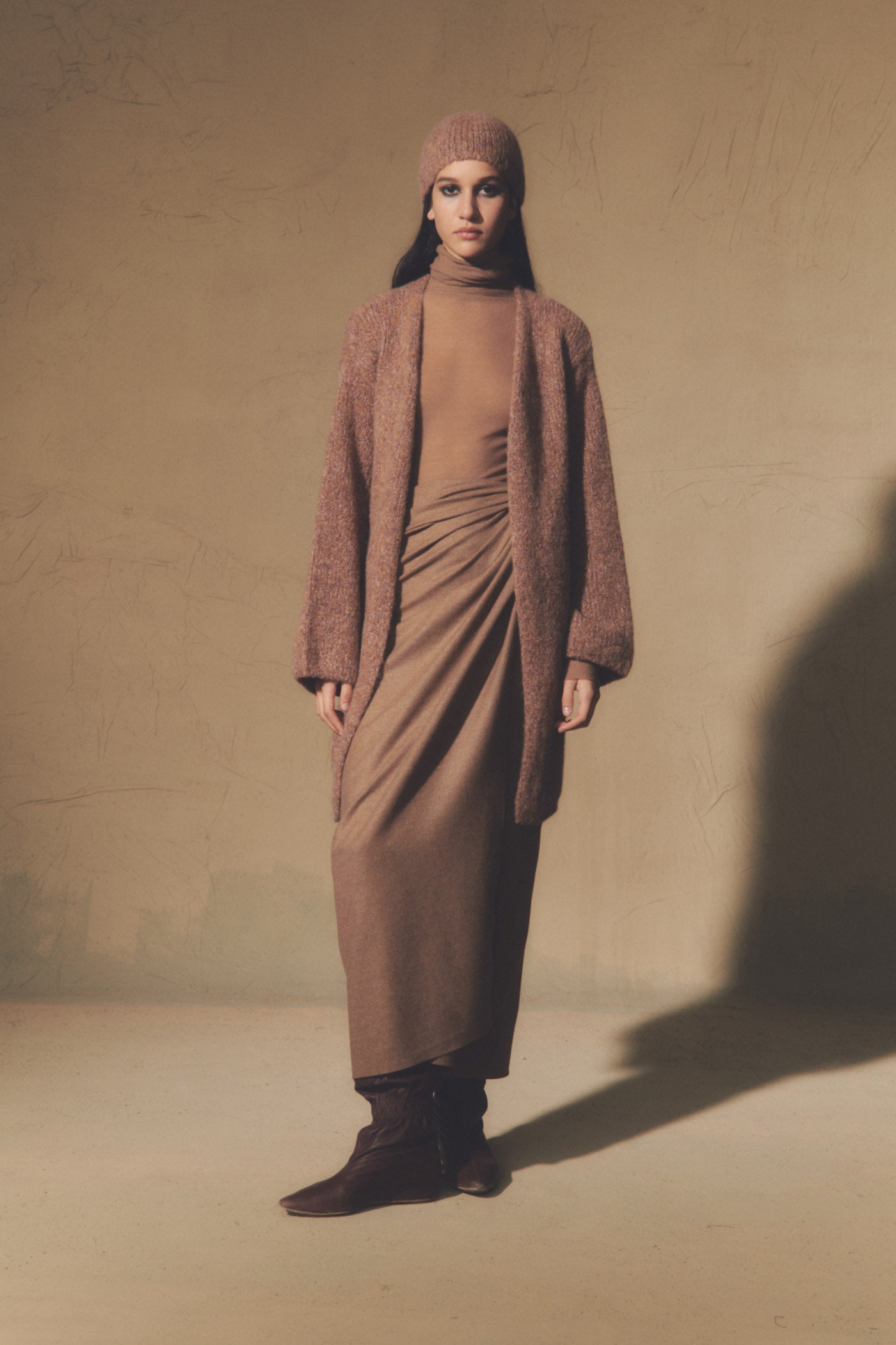 Lanna, cappuccino skirt in virgin wool and cashmere