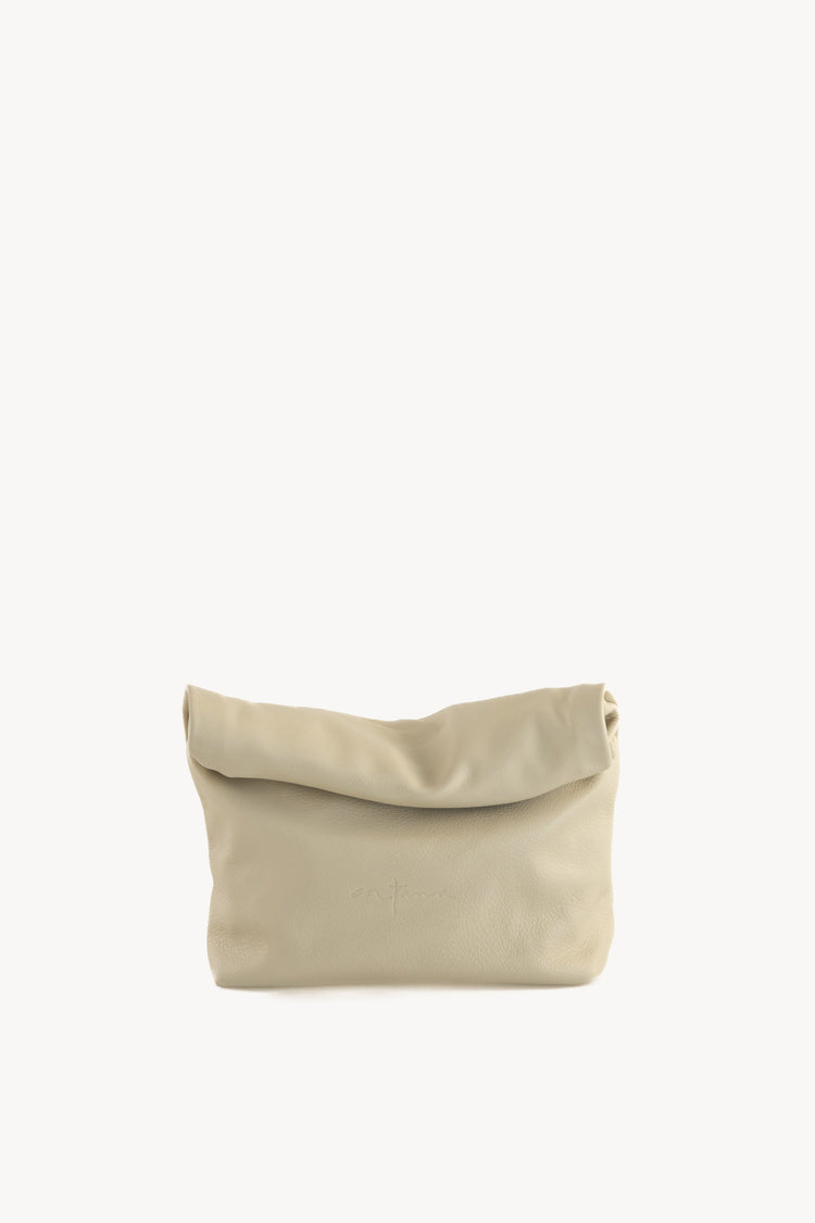 Delhi S, clutch en cuero crudo