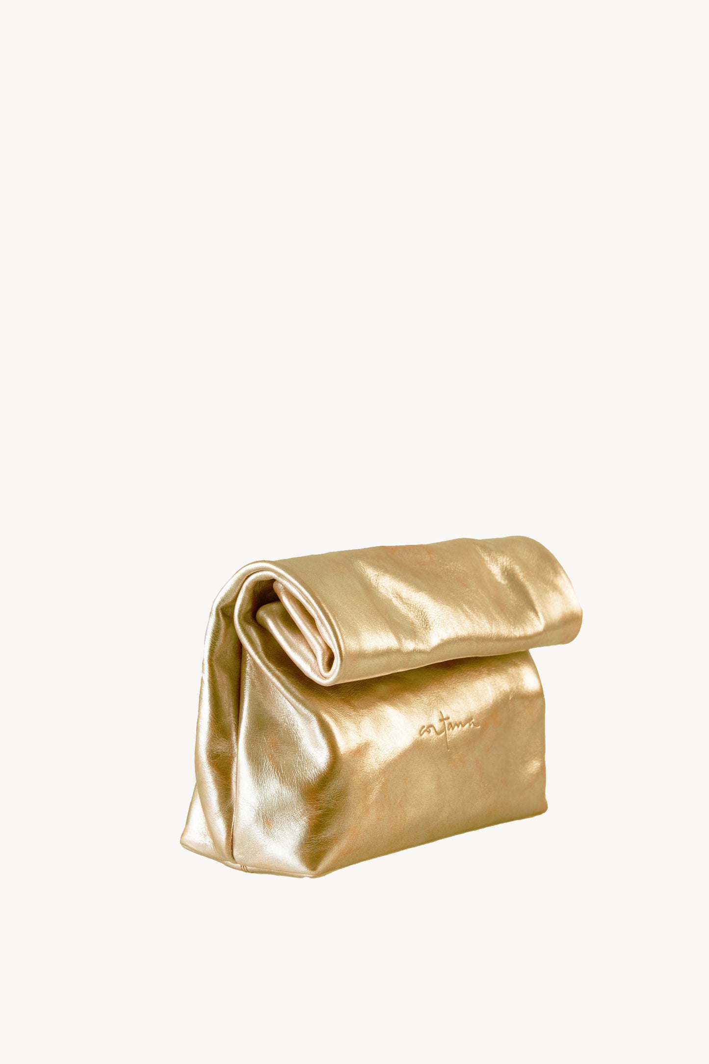 Delhi S, clutch en cuero dorado