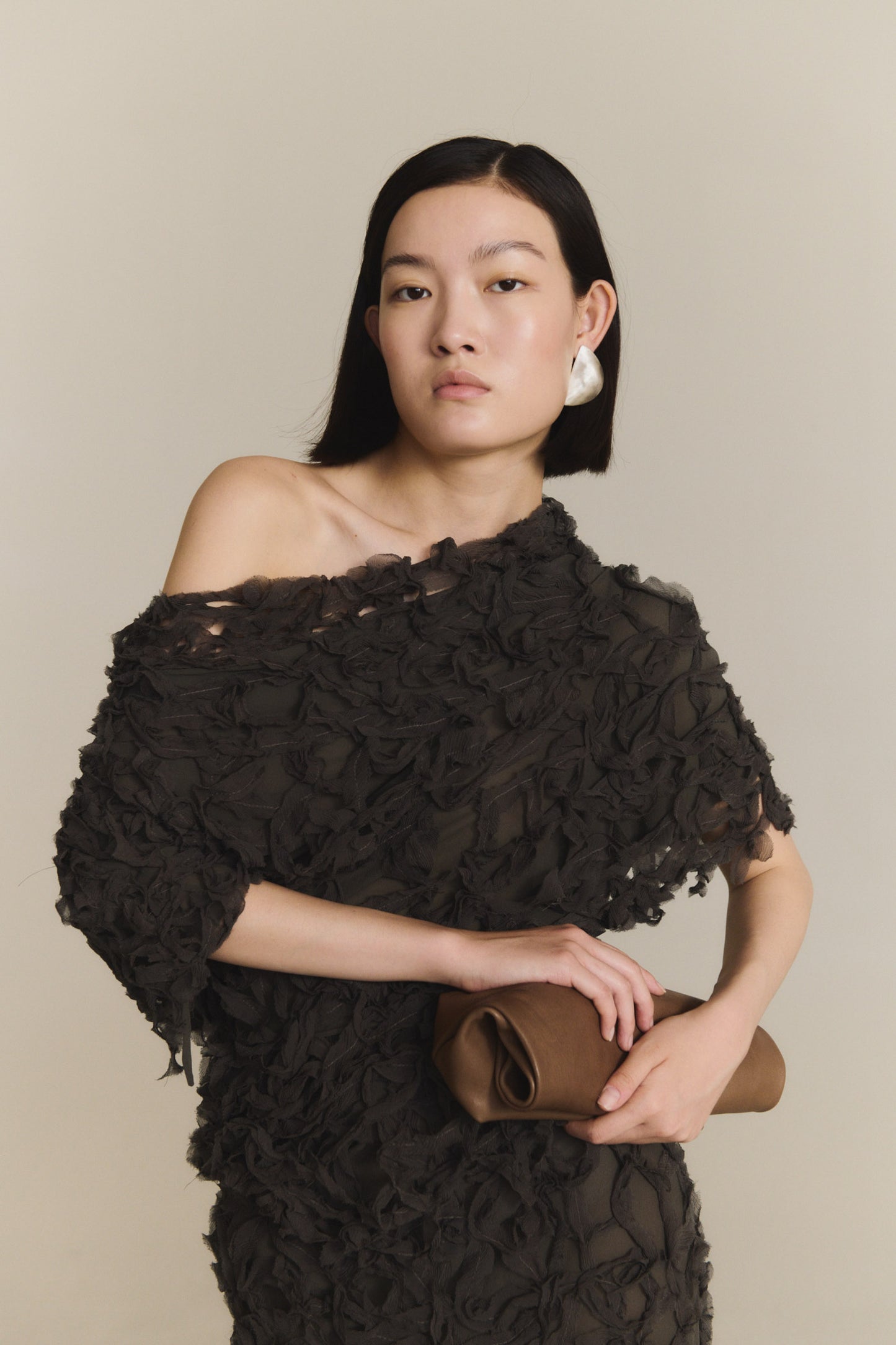 Delhi L, mocha beige leather clutch