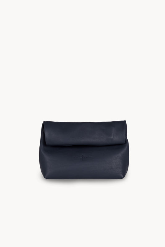 Delhi S, clutch de cuero azul marino oscuro