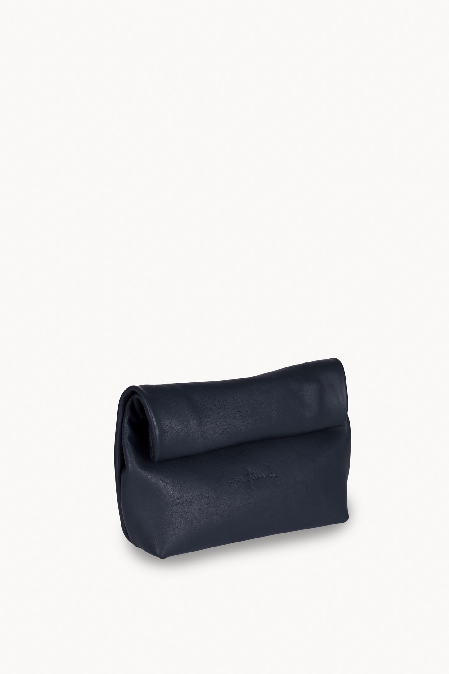 Delhi S, clutch de cuero azul marino oscuro