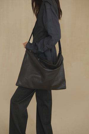 Amalia, dark grey leather bag