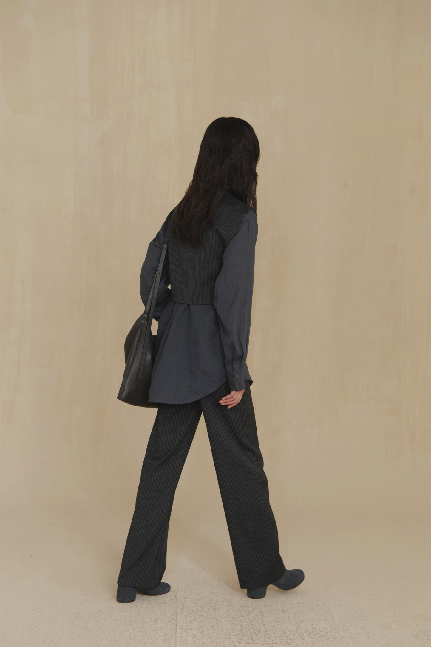 Devenir, pantalon a rayas jacquard azul y gris
