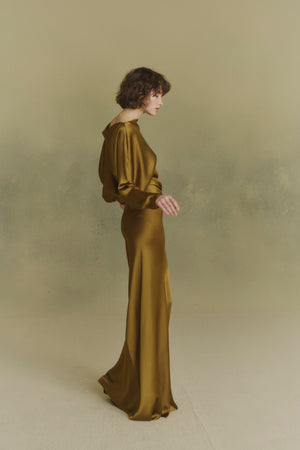 Dorado, vestido largo dorado