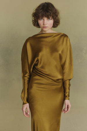 Dorado, vestido largo dorado